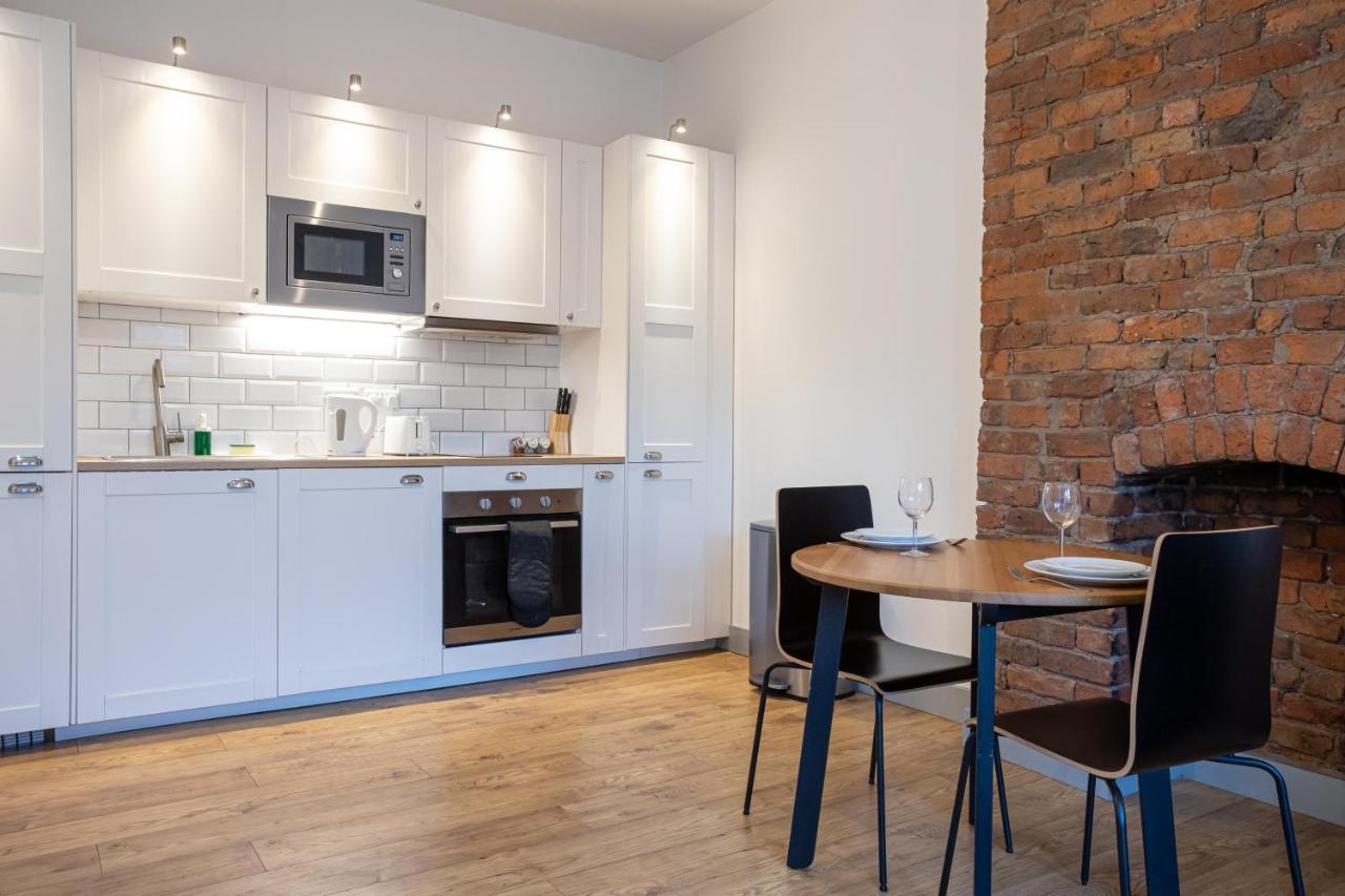 Pillo Rooms Serviced Apartments - Salford Manchester Exterior photo