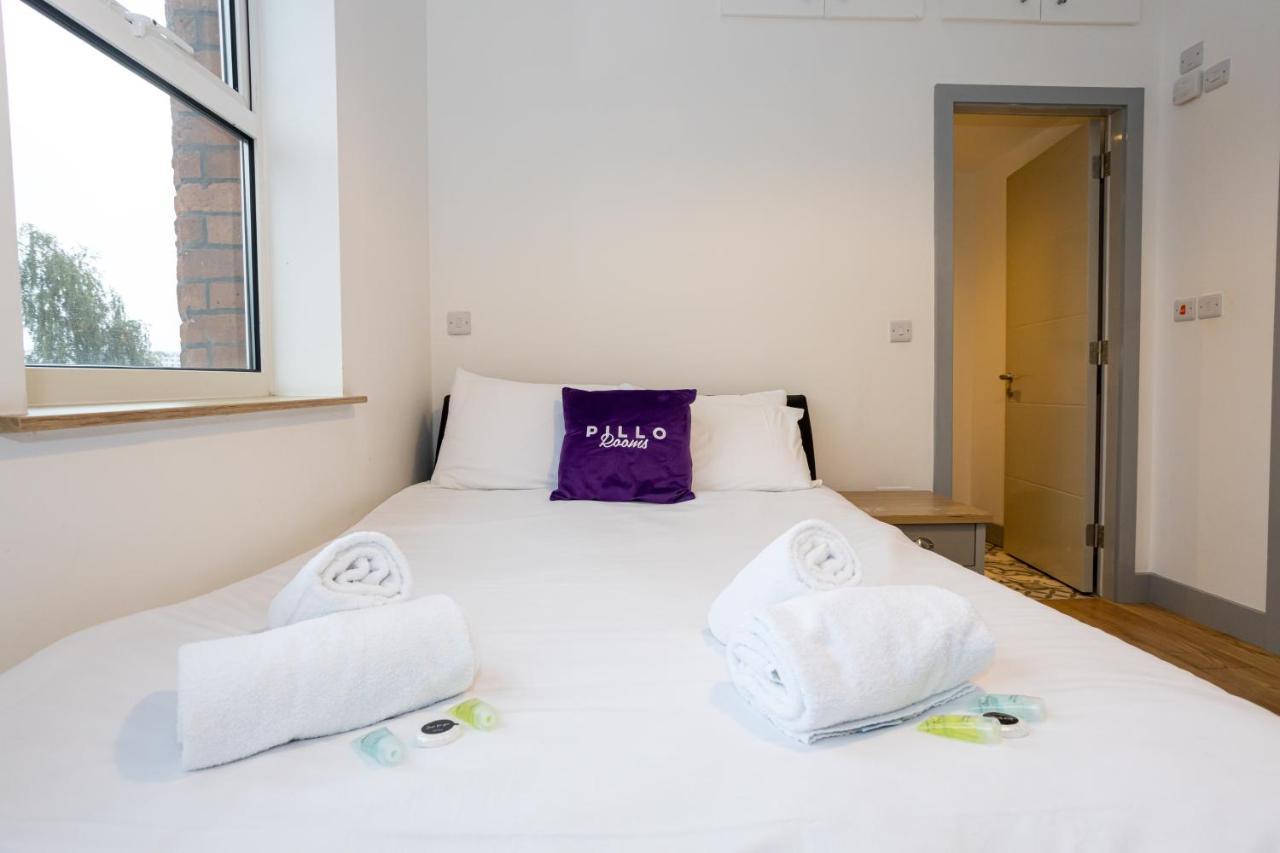 Pillo Rooms Serviced Apartments - Salford Manchester Exterior photo