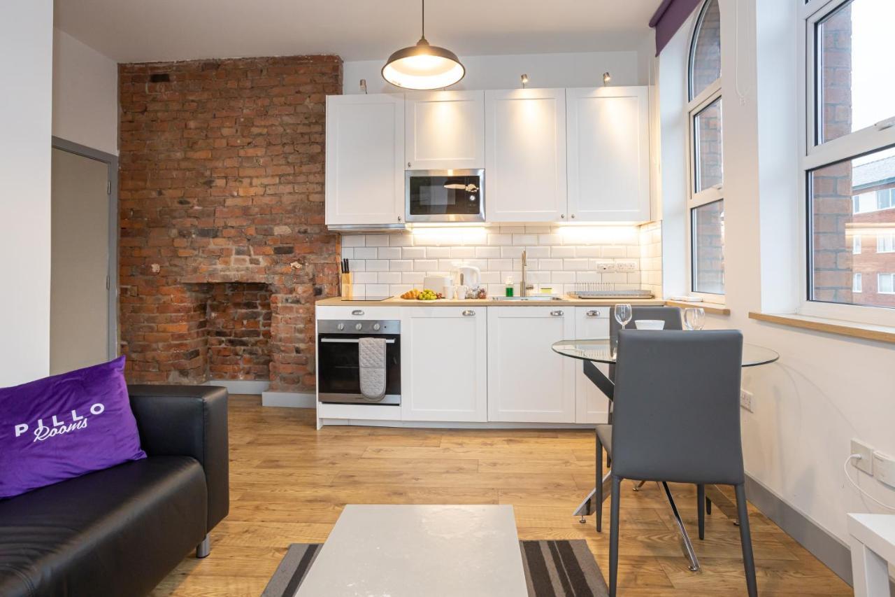 Pillo Rooms Serviced Apartments - Salford Manchester Exterior photo