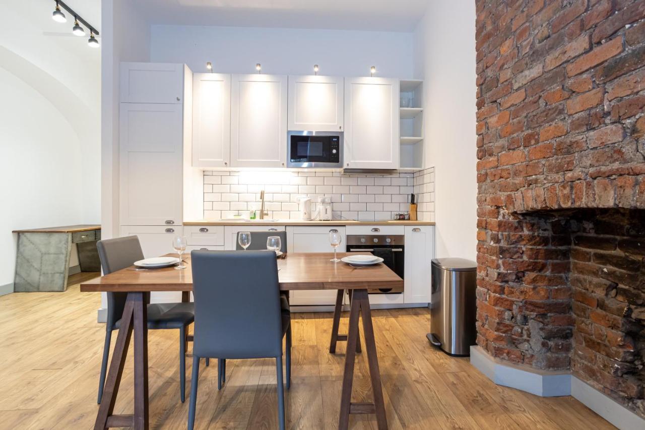 Pillo Rooms Serviced Apartments - Salford Manchester Exterior photo