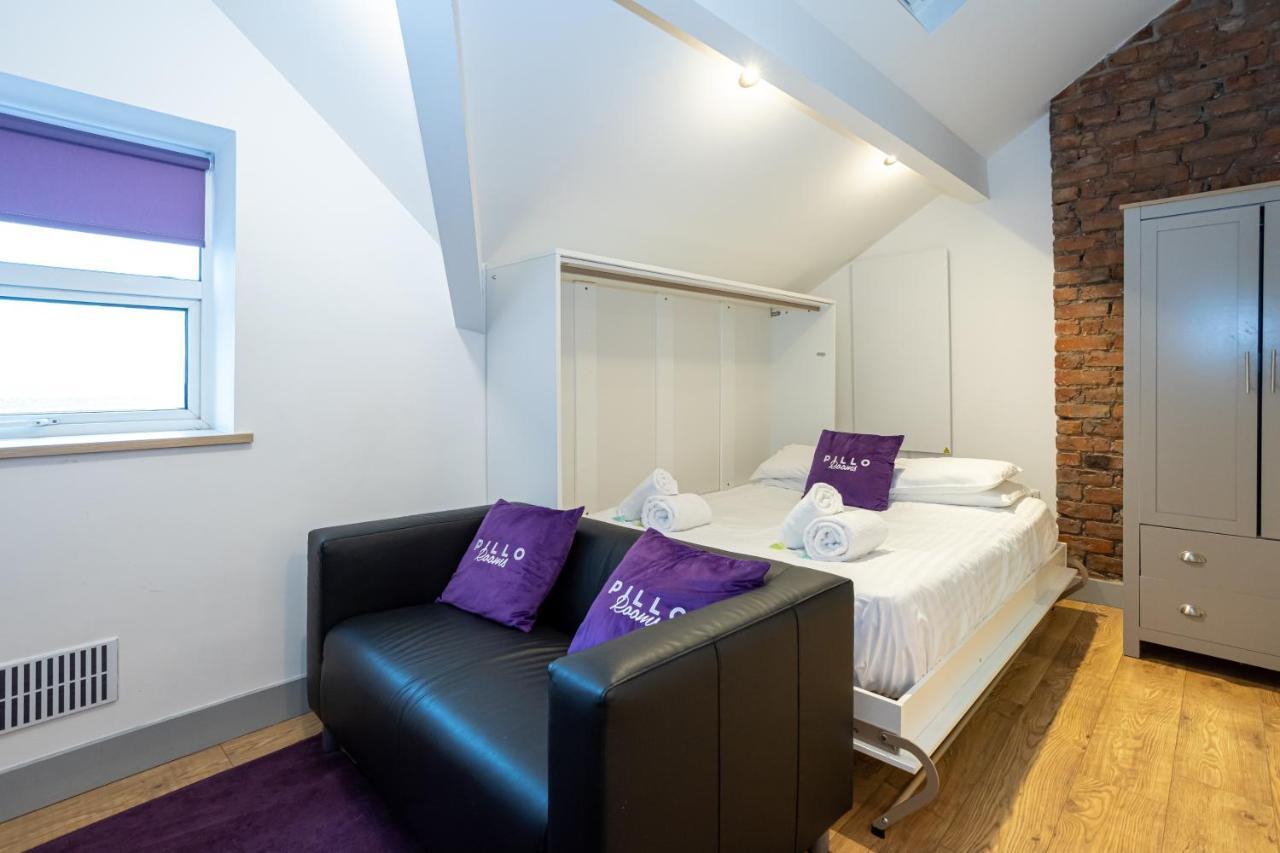 Pillo Rooms Serviced Apartments - Salford Manchester Exterior photo