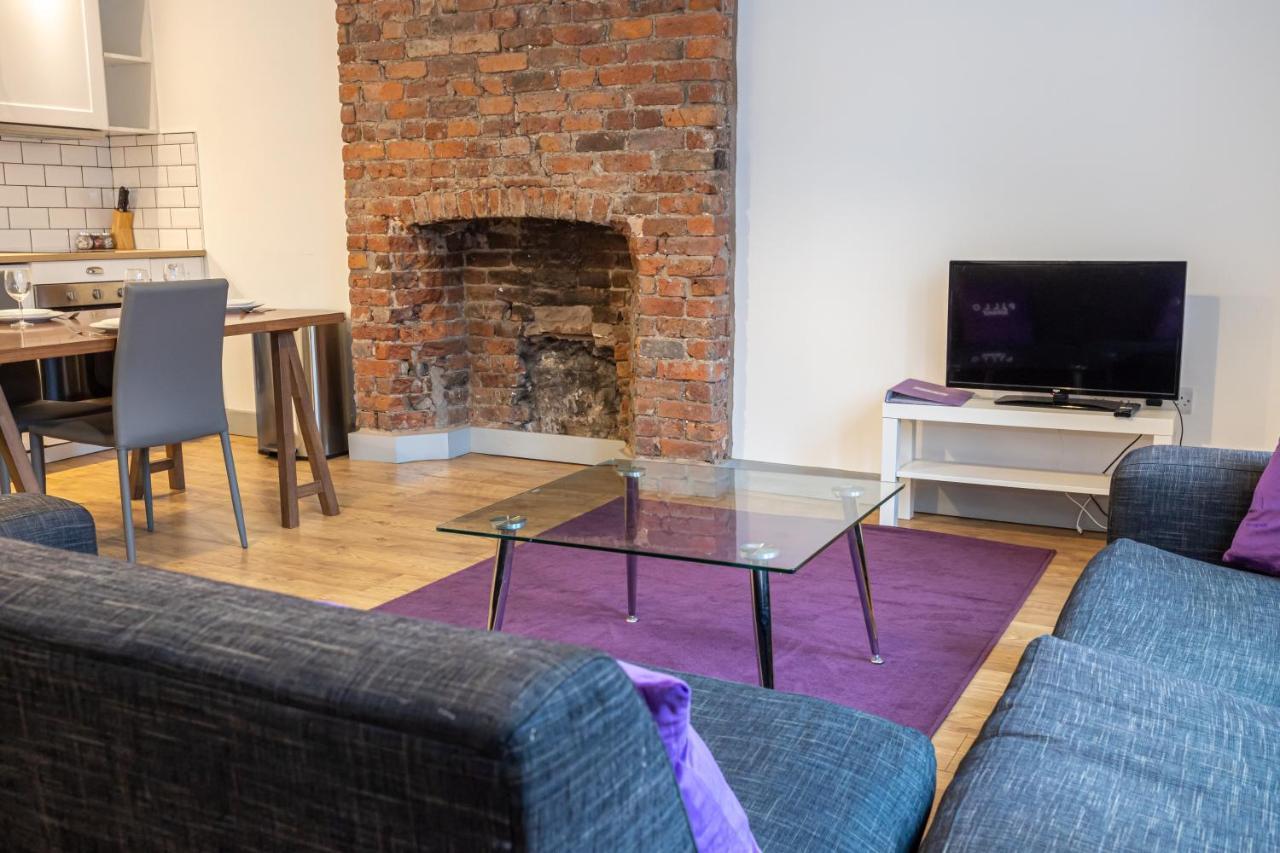 Pillo Rooms Serviced Apartments - Salford Manchester Exterior photo