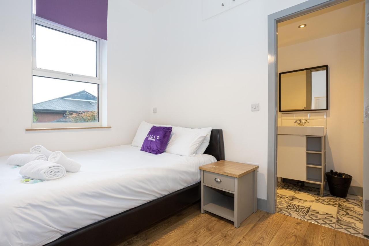 Pillo Rooms Serviced Apartments - Salford Manchester Exterior photo