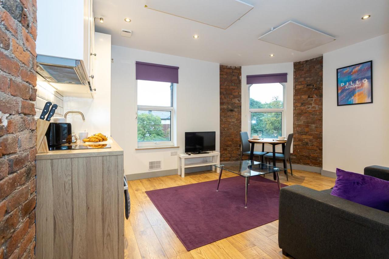 Pillo Rooms Serviced Apartments - Salford Manchester Exterior photo